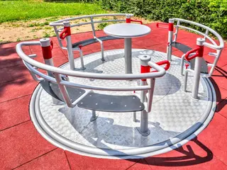 Yugo 3 universal karusell L247 x B247 x H79 cm