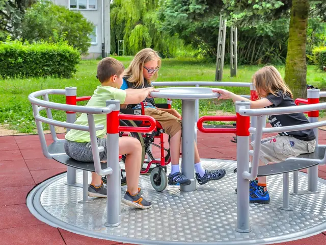 Yugo 3 universal karusell L247 x B247 x H79 cm 