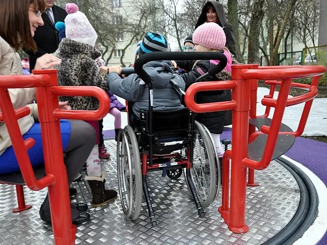 Yugo 2 universal karusell L220 x B220 x H79 cm 