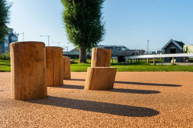 Helstøpt fallunderlag kork 135 mm Fallhøyde 280 cm 