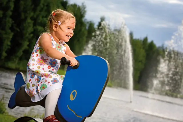 Finno Vippe hval L78 x B59 x H80 cm 