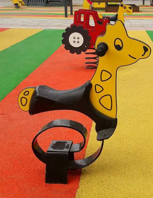 Finno Vippe sjiraff L72 x B59 x H90 cm 