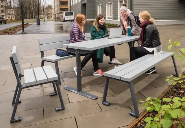 House stol frittstående L58 x B62 x H81 cm 