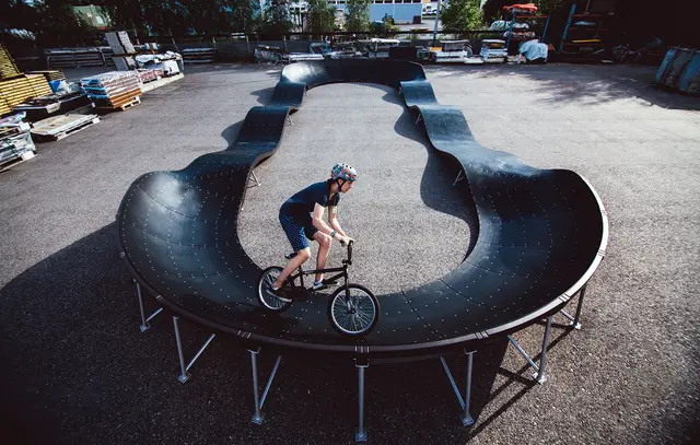 Pumptrack S L1620 x B640 x H98 cm 