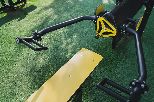 SISU bench press L313 x B117 x H150 cm 