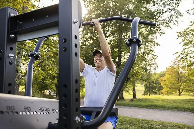 SISU overhead pulldown L257 x B140 x H169 cm 