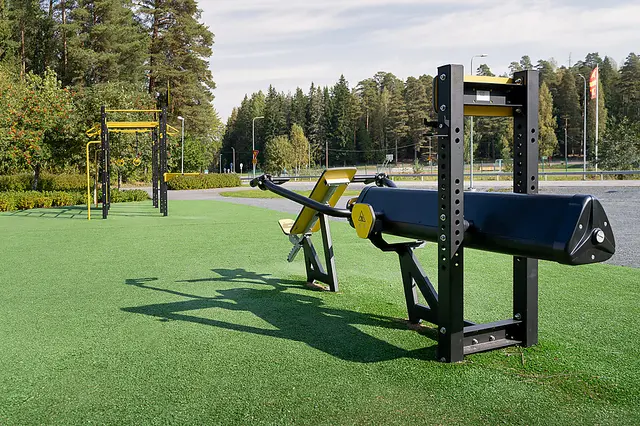 SISU inclined bench press L300 x B117 x H150 cm 