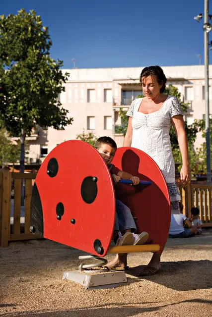 Finno Vippe marihøne L90 x B54 x H89 cm 