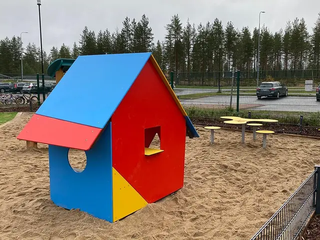 ABC Lekehus Trikolor L198 x B116 x H174 cm 