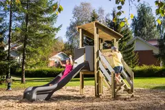 Clover t&#229;rn med sklie L303 x B177 x H234 cm