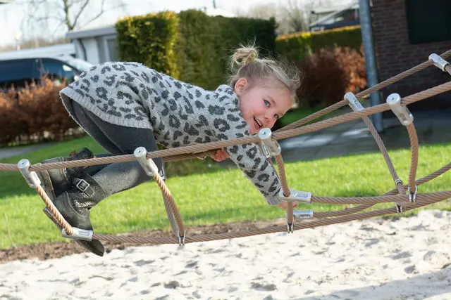 Flora Millicent ship brun L1230 x B704 x H417 cm 