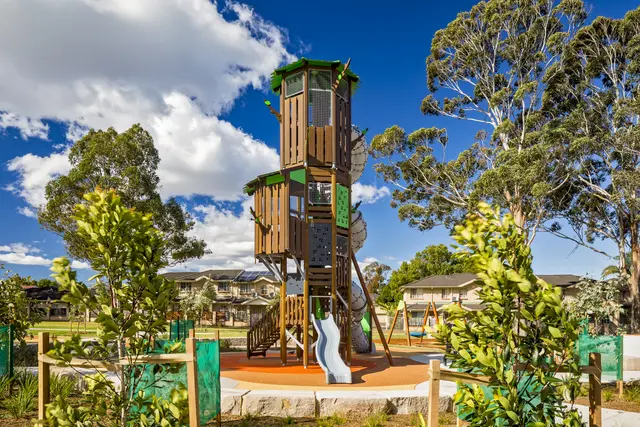 Flora alvens tretopphus natur L925 x B565 x H959 cm 