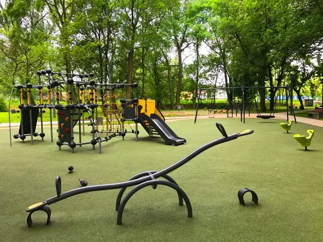 Cloxx Vippehuske for 2 L322 x B51 x H89 cm 