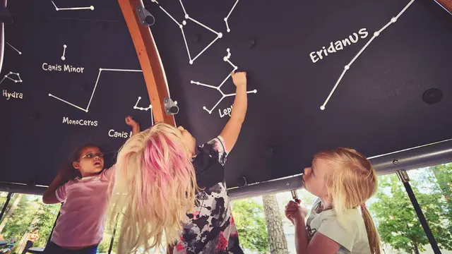 Play Planetarium L482 x B482 x H276 cm 