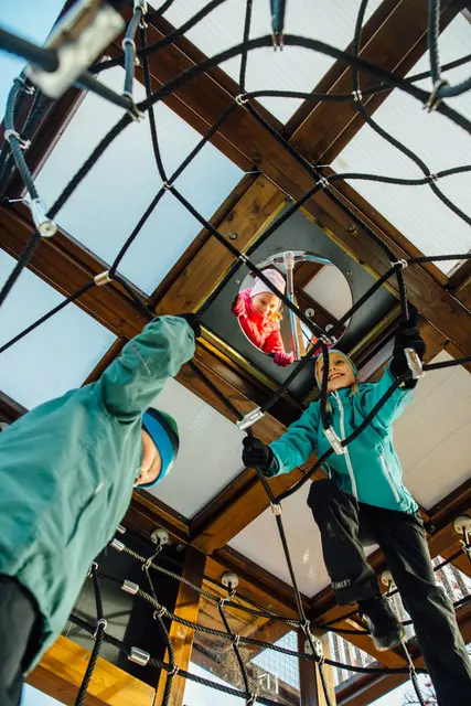 Halo Cubic L662 x B460 x H537 cm 