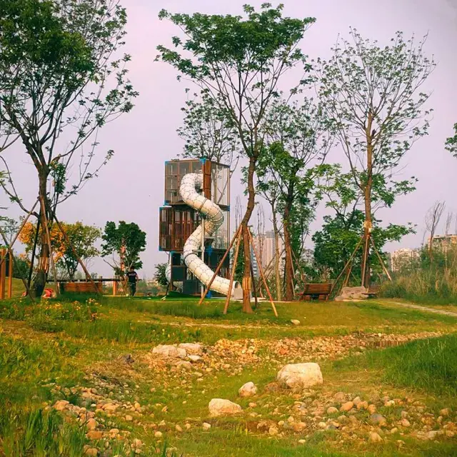 Halo Cubic L888 x B959 x H800 cm 