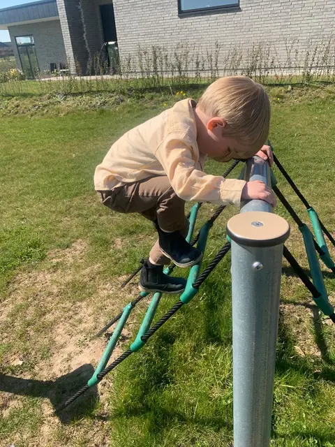 Balansebane ø-form L470 x B430 x H100 cm 