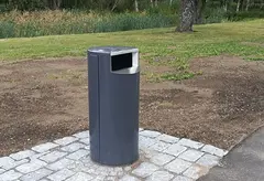 Avfallsdunk 100 l gr&#229; RAL 7021 &#216;40 x H87 cm