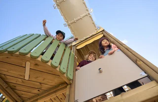 Prime Jin leketårn bloom L514 x B561 x H610 cm 