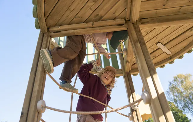 Prime Jin leketårn bloom L514 x B561 x H610 cm 