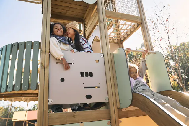 Prime Jin leketårn bloom L514 x B561 x H610 cm 