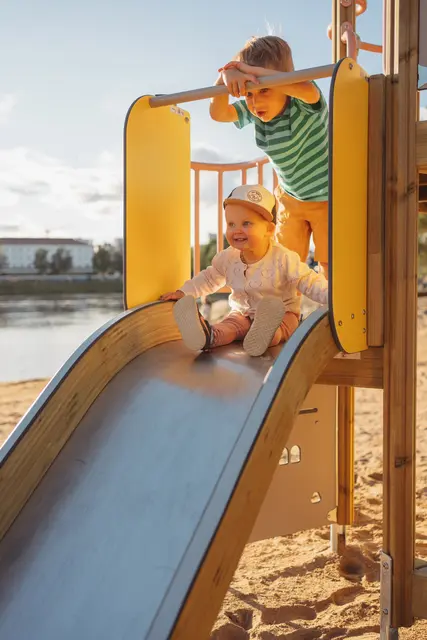 Prime Lenne leketårn mist L311 x B281 x H367 cm 