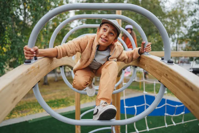 Prime Eeli klatrestativ bloom L704 x B520 x H431 cm 