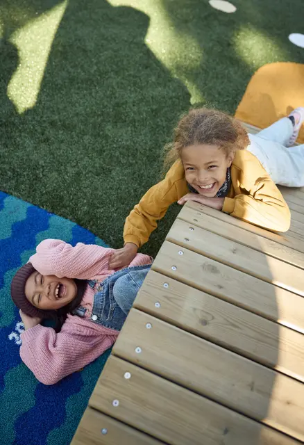 Prime Silja lekerampe med tunnel bloom L333 x B91 x H59 cm 