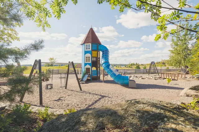 Mummi-huset L474 x B735 x H733 cm 