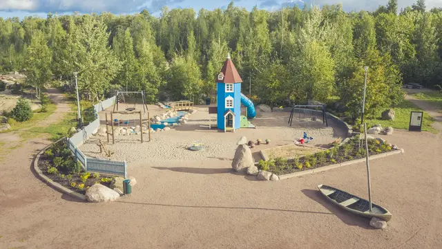 Mummi-huset L474 x B735 x H733 cm 