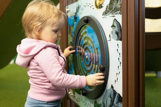 Mummi Snusmikken's skog L662 x B414 x H380 cm 