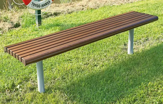 Yarden benk 3 seter L175 x B40 x H47 cm 