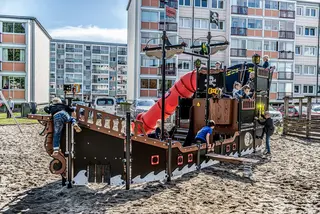 Alexandrina ekstra stort piratskip L861 x B693 x H436 cm