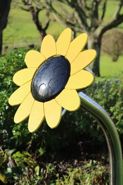 Sunflower petal drum forankring i jord B56 x D63 x H108 cm 
