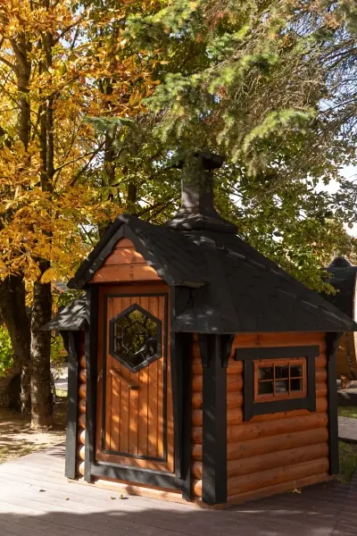 Grillhytte 4,5 lukket L274 x B238 x H250 cm 